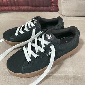 Puma Size 8 Vikky Shoes